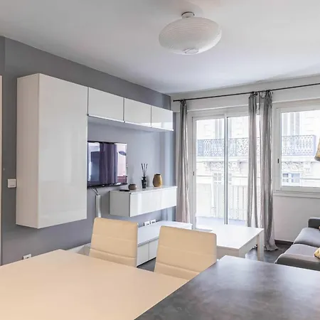 Апартаменты Beautiful With Balcony - Center